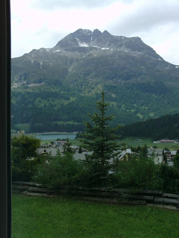 Hotel B&B Susom Surlej シルヴァプラーナ 部屋 写真