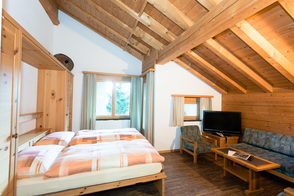 Hotel B&B Susom Surlej シルヴァプラーナ エクステリア 写真