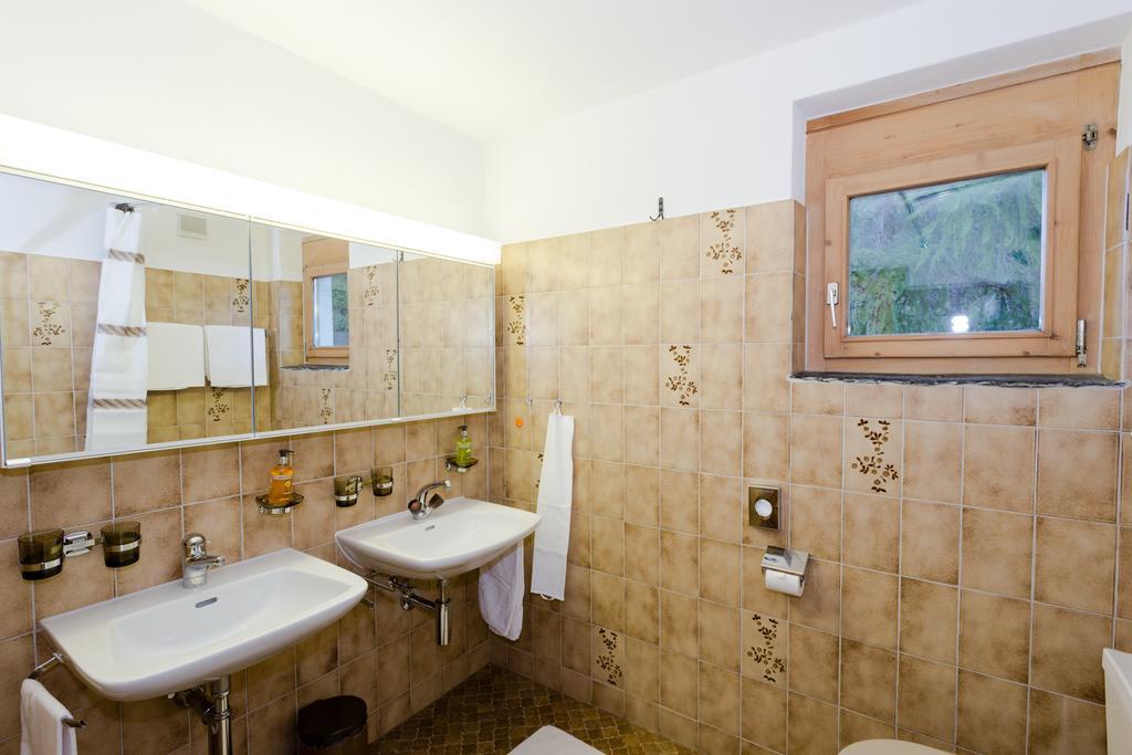Hotel B&B Susom Surlej シルヴァプラーナ エクステリア 写真